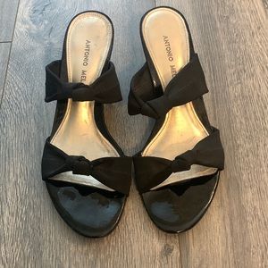 Antonio Melani dress shoes with low heel. 2 Black straps with knots